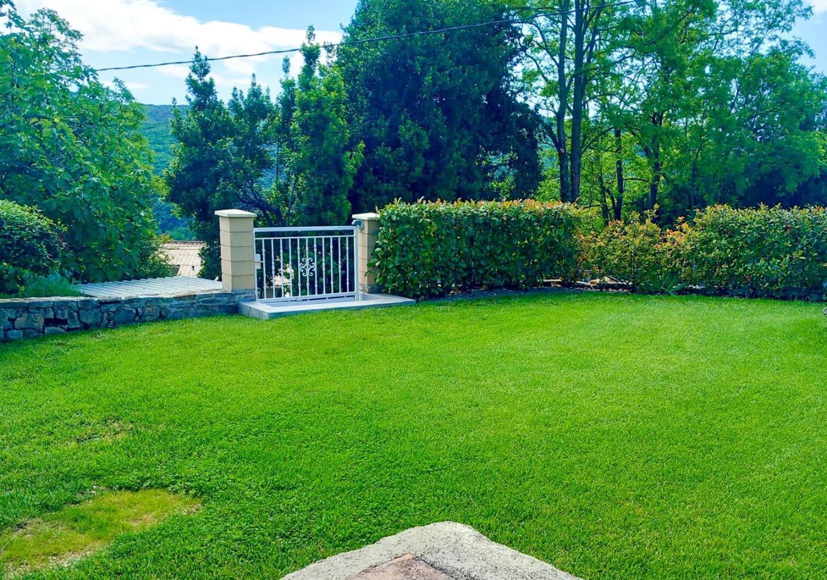 Escapade A Lodeve La Paisible Apartment Екстериор снимка